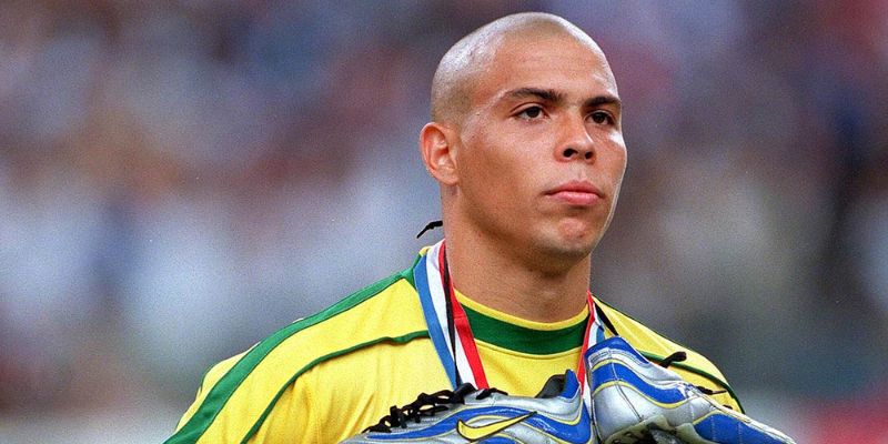 Tiểu sử đáng thương của chàng cầu thủ Ronaldo de Lima